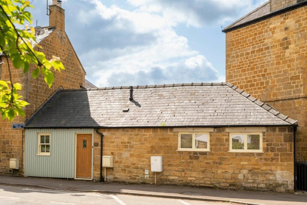Immaculate 1-Bed Cottage In Moreton In Marsh Exteriör bild